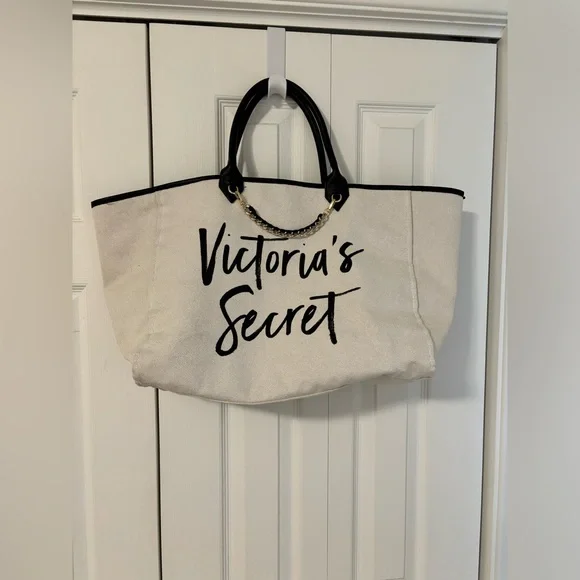 VS Script Tote Bag NEVER USED - Picture 2 of 7